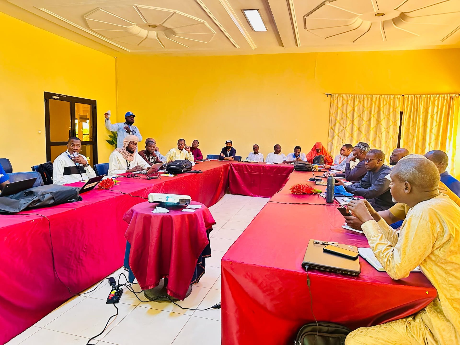 PLAFOJEUDEV Tahoua renforce ses capacités en construction d’abris d’urgence pou…